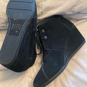 Toms lace up shoe boots